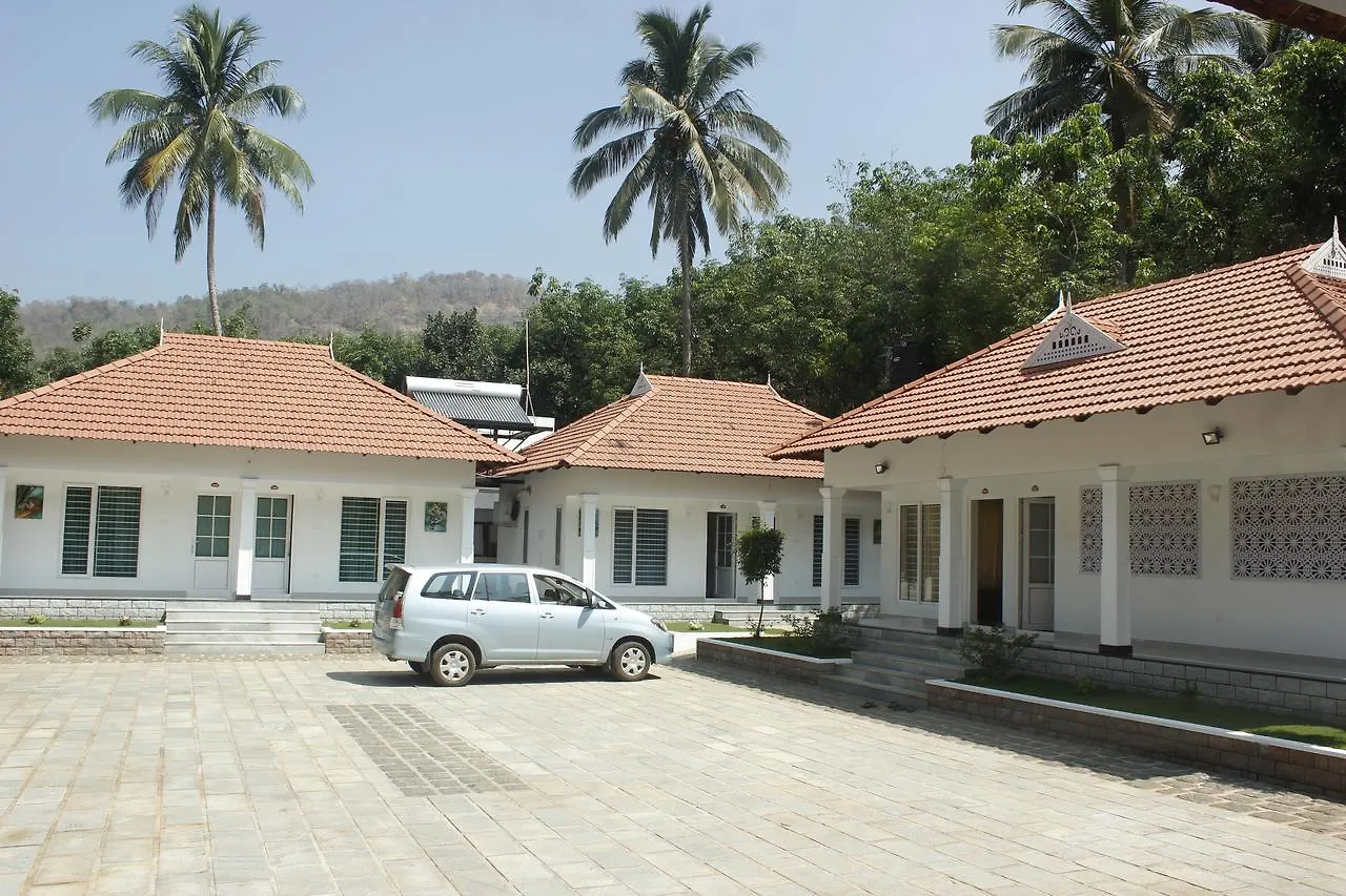 Mushroom Hut Resort Athirappilly 0*,  Indien