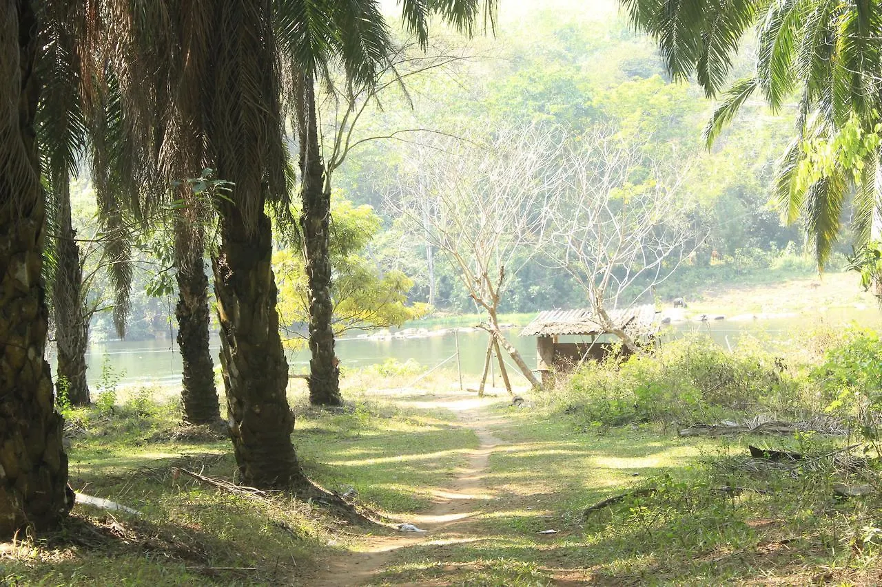 Mushroom Hut Resort Athirappilly 0*,