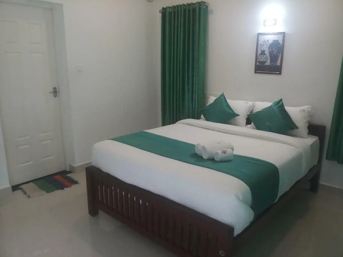 Mushroom Hut Resort Athirappilly 0*,  Indien