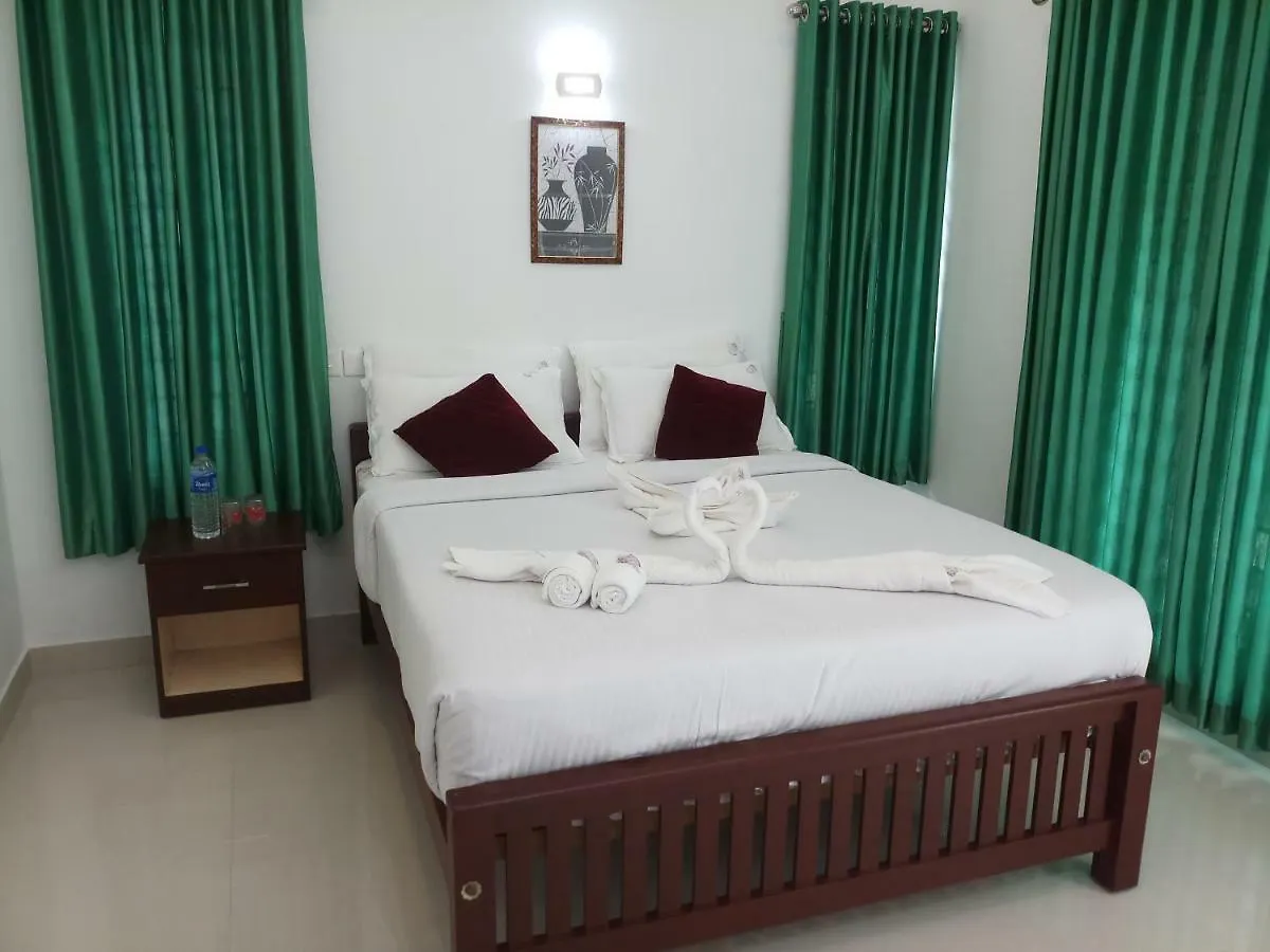 Mushroom Hut Resort Athirappilly