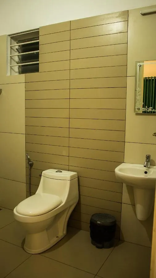 Mushroom Hut Resort Athirappilly