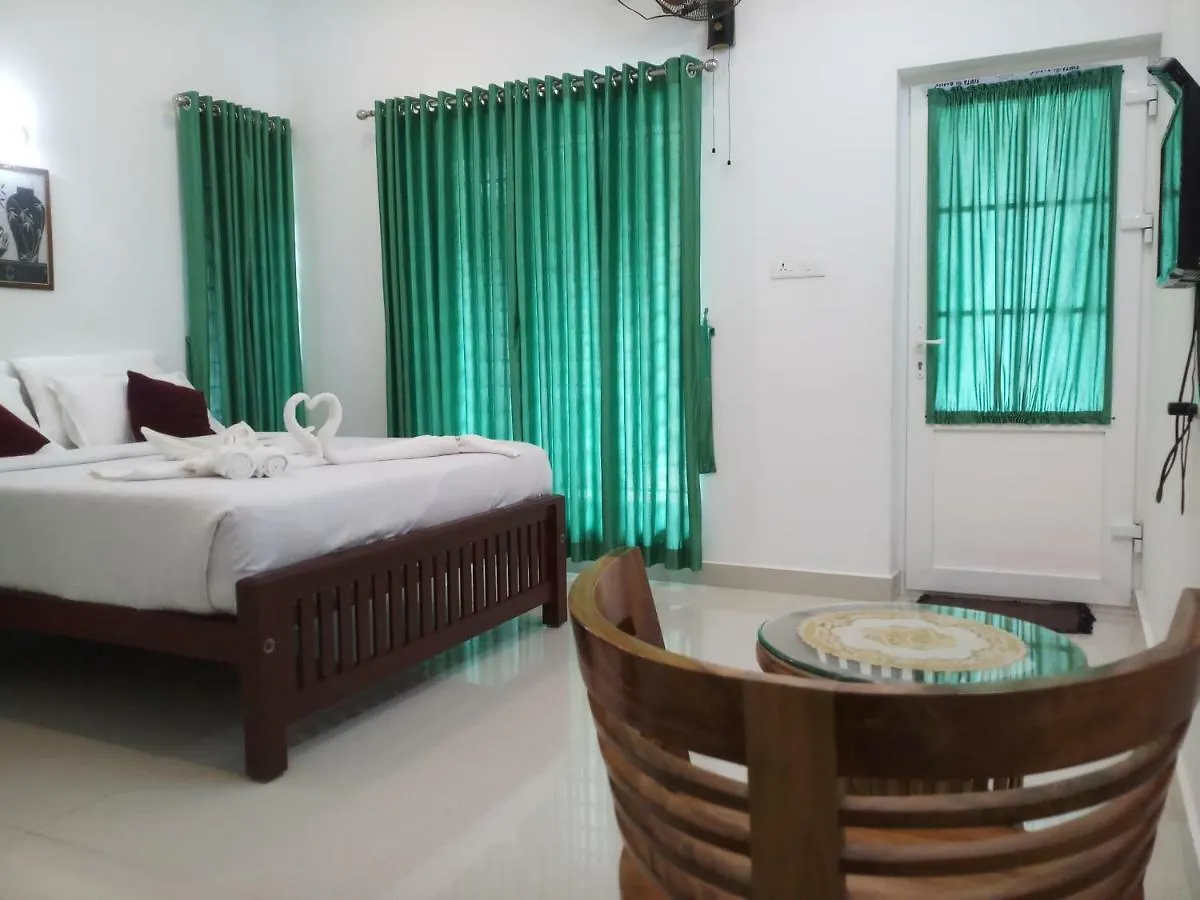 Mushroom Hut Resort Athirappilly 0*,